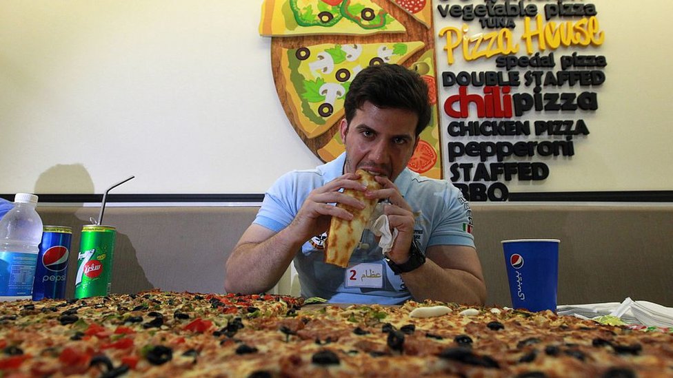 Ciertas masas fermentadas pueden hacer que tengas alcohol en el aliento sin saberlo. Pizza