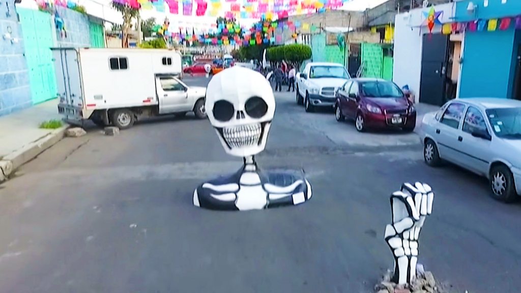 Day of the Dead parade returns to Mexico City after Covid