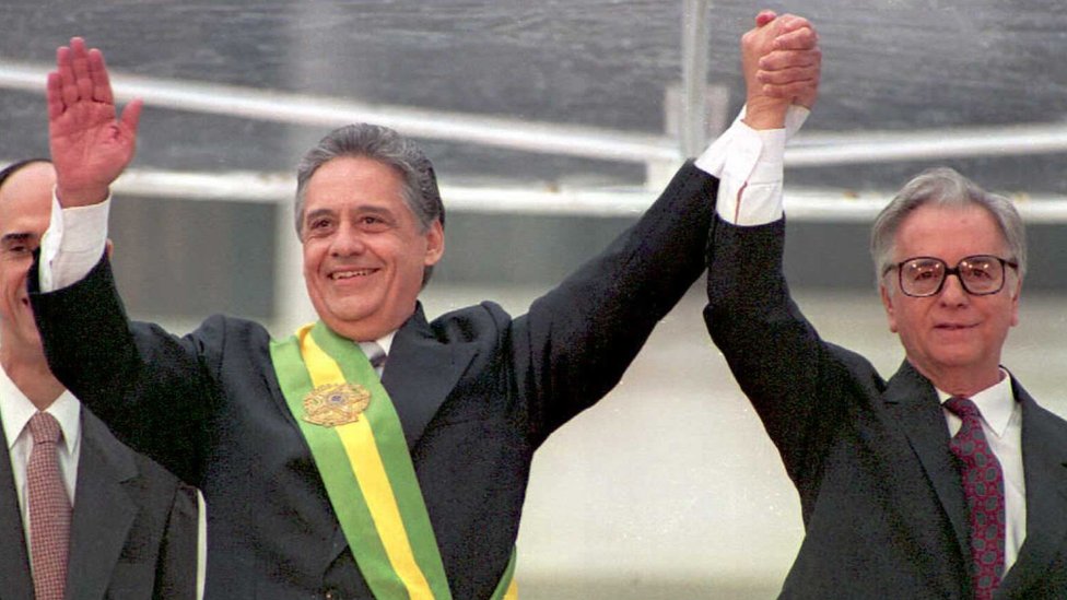 En 1998, cuando Fernando Henrique Cardoso fue electo en primera vuelta, en parte, gracias a que hubo gran cantidad de votos nulos y en blanco.