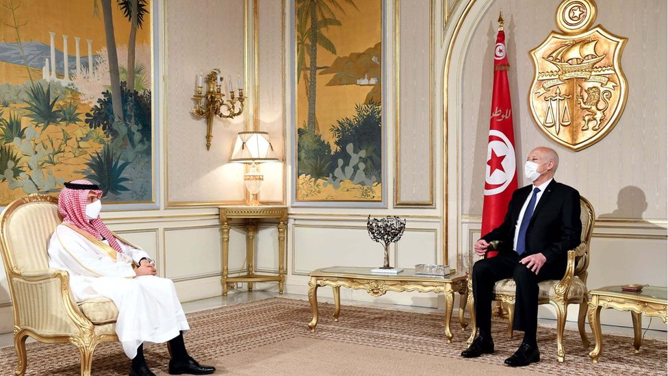 الرئيس التونسي مستقبلا وزير الخارجية السعودي الجمعة 30 تموز/يوليو