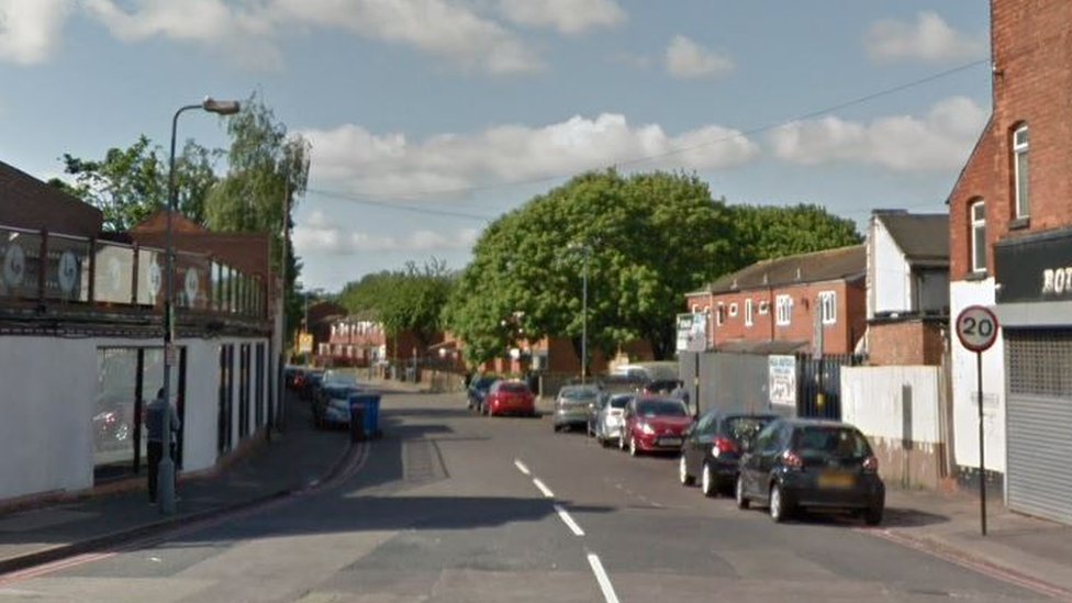 Somali man stabbed to death in Sparkbrook, Birmingham - BBC News