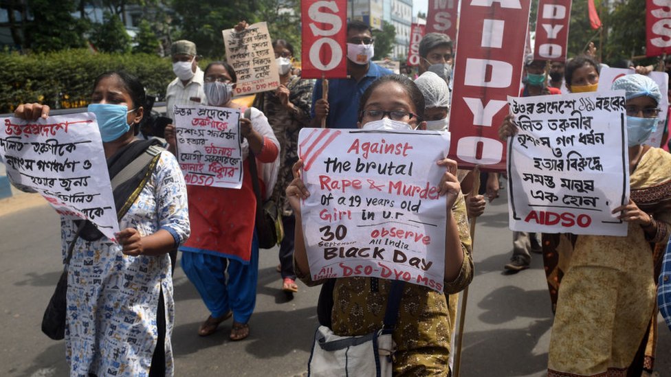 Delhi'nin yanı sıra Hathras bölgesinde de protestolar düzenlendi