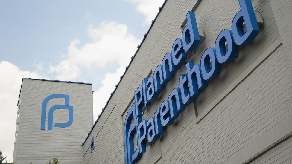 La organización Planned Parenthood también cuenta con una modalidad de aborto por telemedicina.