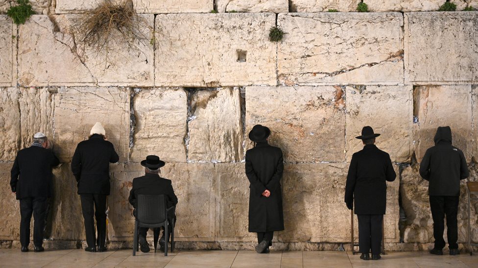 Евреи молятся у Западной стены в Иерусалиме (22 января 2020 г.)