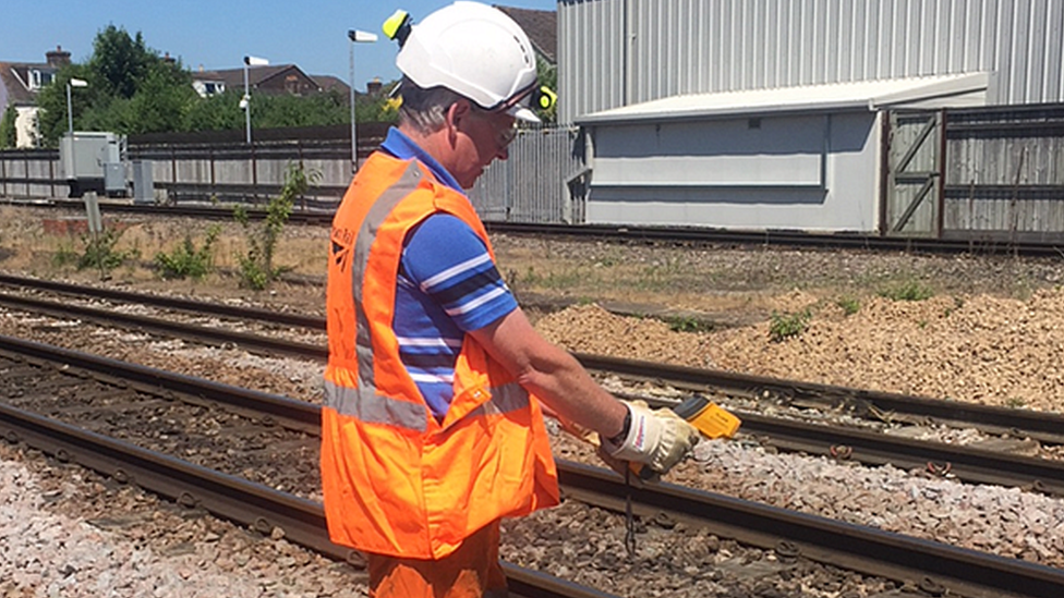 Buckled rail - Network Rail