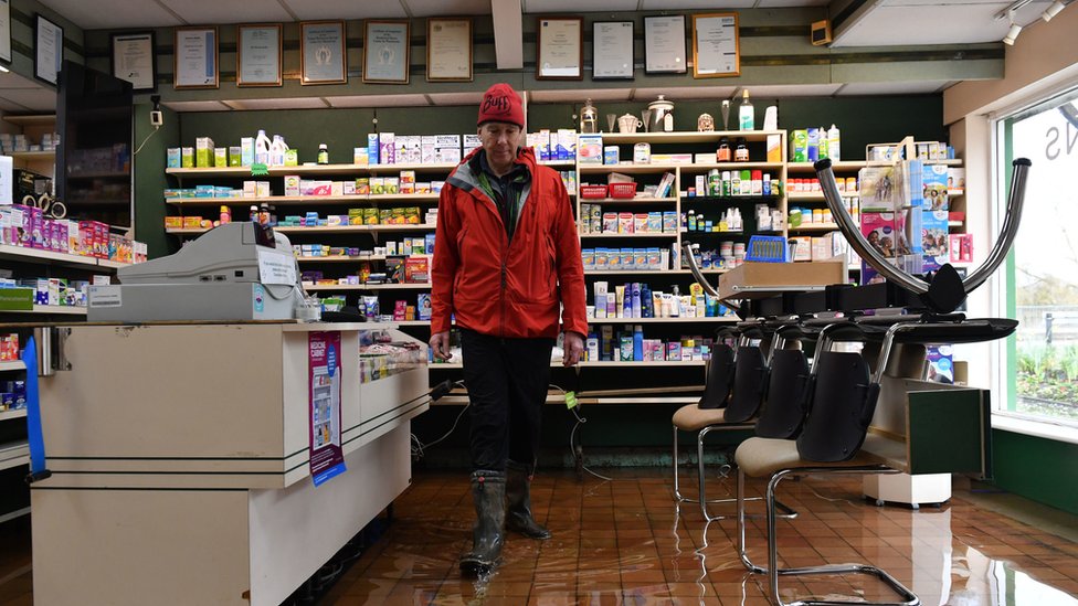 Аптека Lunts в Рушилле, Шрусбери, входит в число пострадавших предприятий