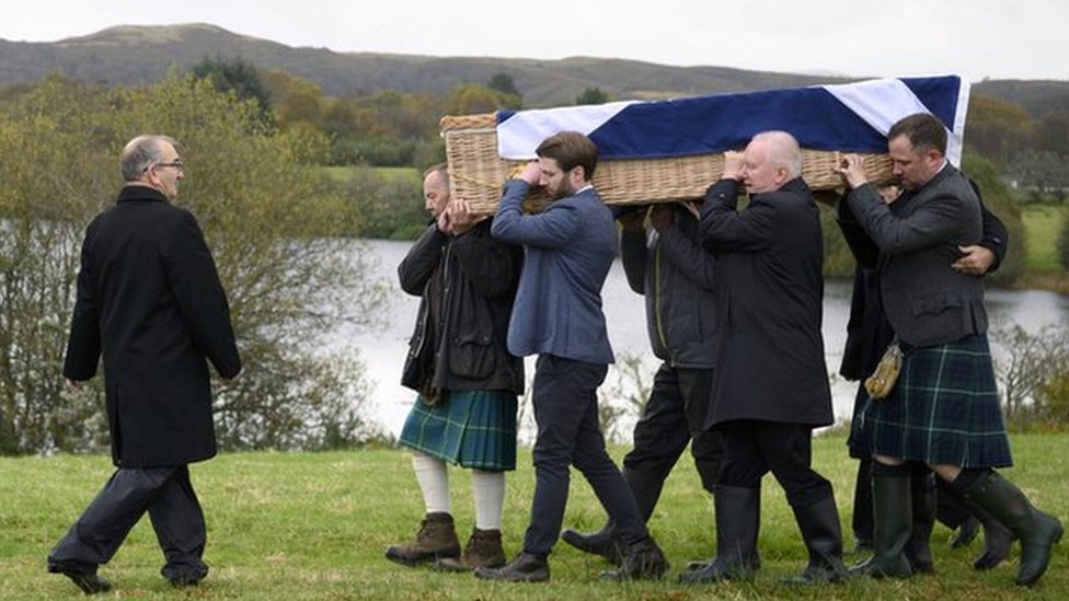 Ian Hamilton, last surviving member of Stone of Destiny gang, dies at 97