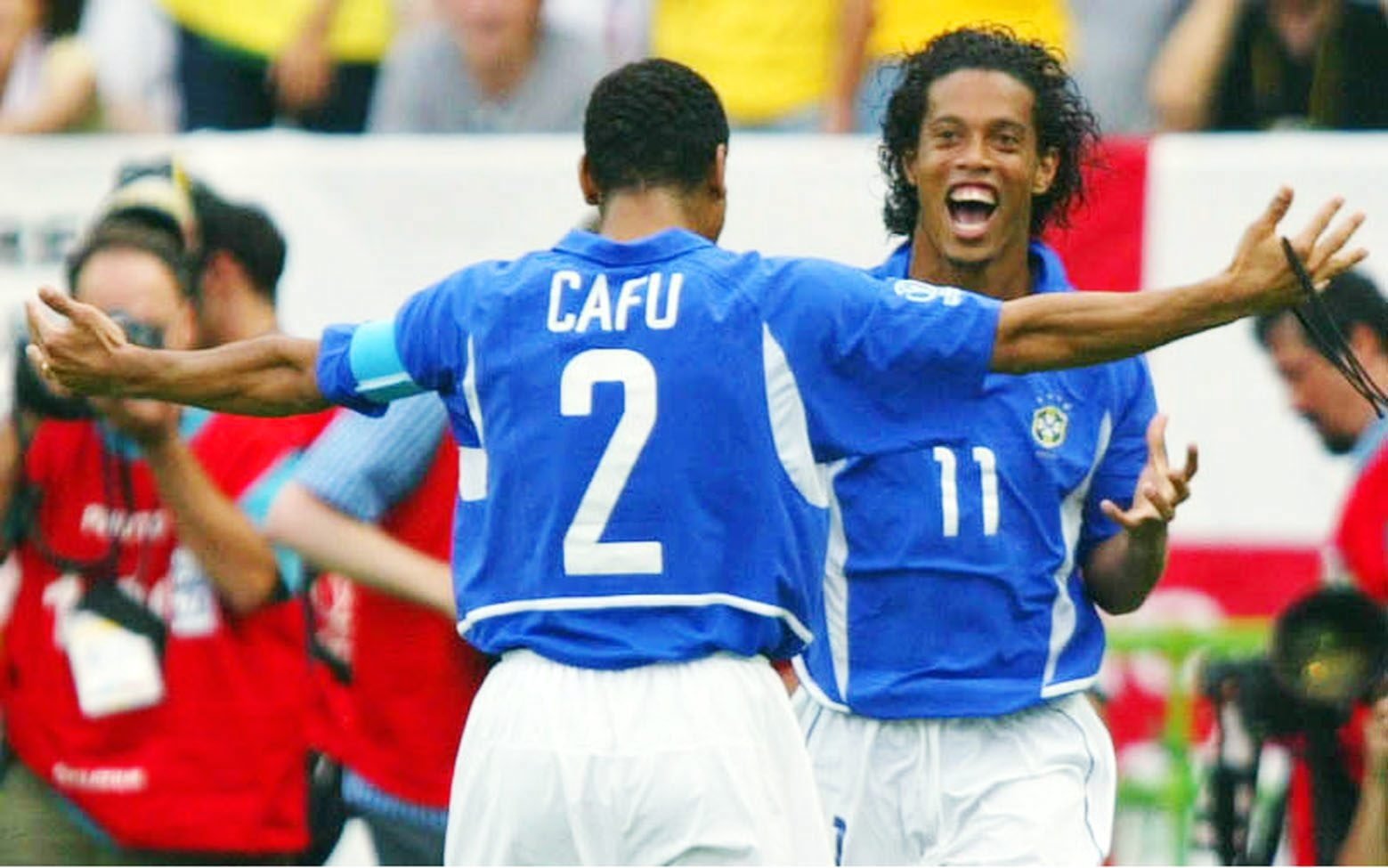 Cafú y Ronaldinho en 2002.