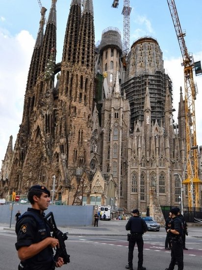 Si bien algunos medios informaron que pretendían atacar la Sagrada Familia de Antoni Gaudí, esto no fue mencionado en la audiencia del martes. Sagrada Familia