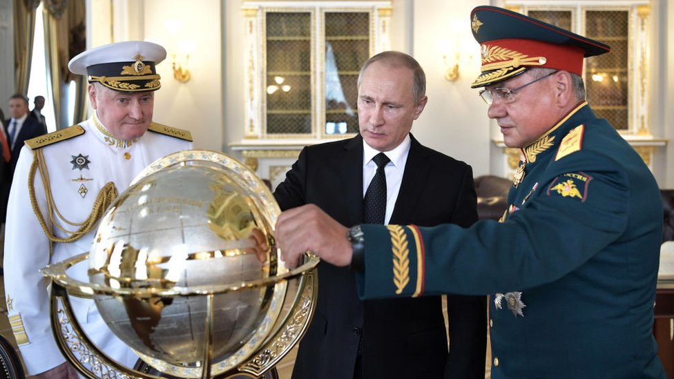 Путін та Шойгу