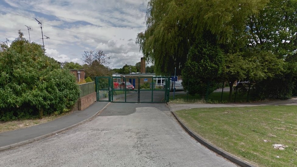 Head teacher banned for stealing £19,500 from Swindon school - BBC News