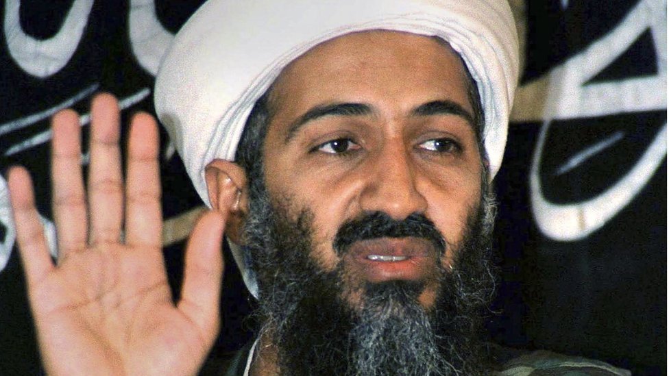 Усама бен Ладен выступает на пресс-конференции в Афганистане 26 мая 1998 г.