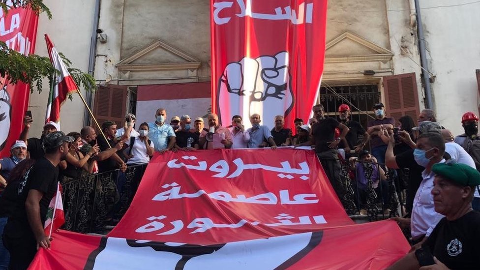 МИД Ливана вошел протестующими, 8 августа 2020 г.