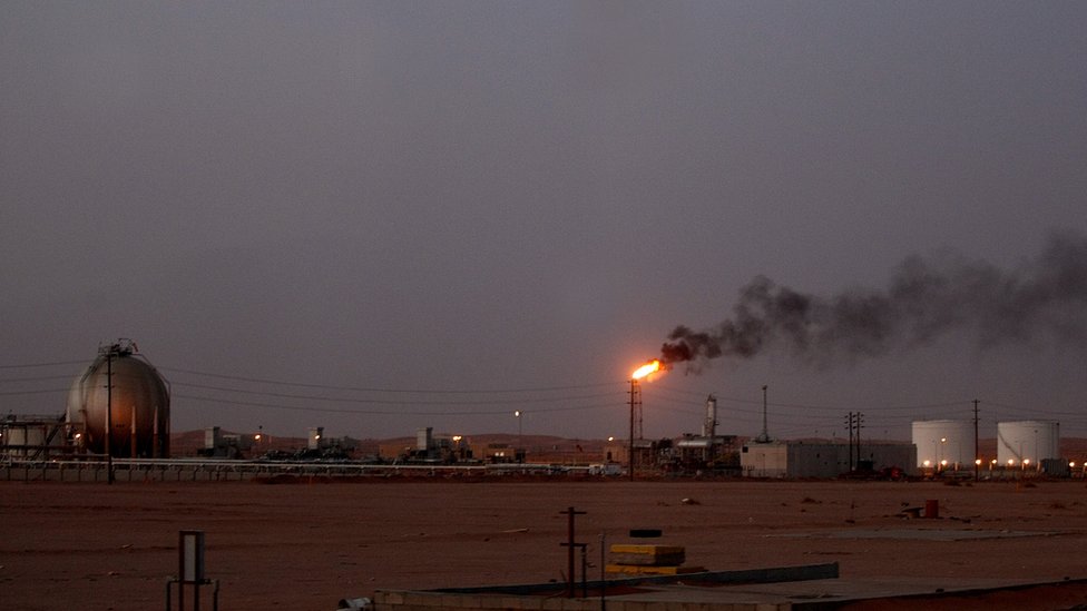 Se estima que Arabia Saudita posee un quinto de las reservas mundiales de petróleo Arabia Saudita