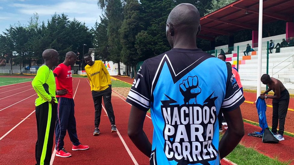 Corredores kenianos en Toluca