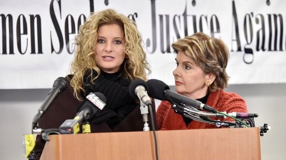 سَمر زيفوس (إلى اليسار) واحدة من عدة نساء يتهمن ترامب بسوء السلوك الجنسي