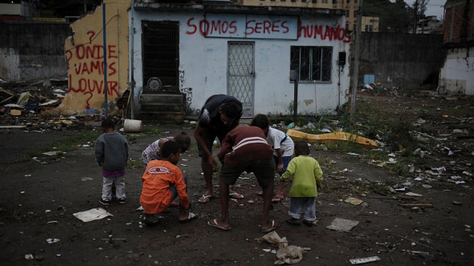 Família em situação de pobreza no Brasil