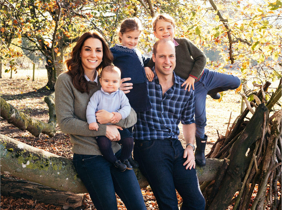 Герцог и герцогиня Кембриджские с тремя детьми