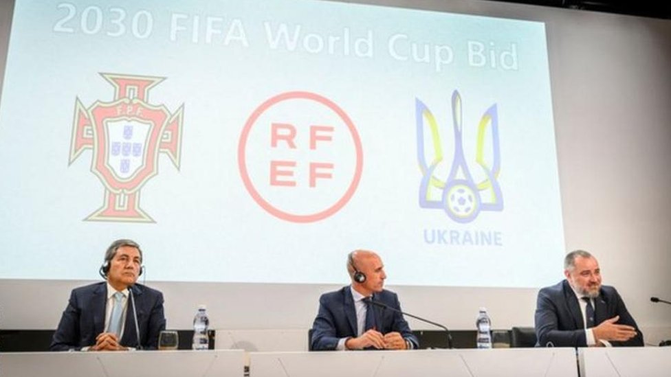 اتحادات أوكرانيا والبرتغال وإسبانيا أثناء الإعلان عن عرض استضافة كأس العالم 2030
