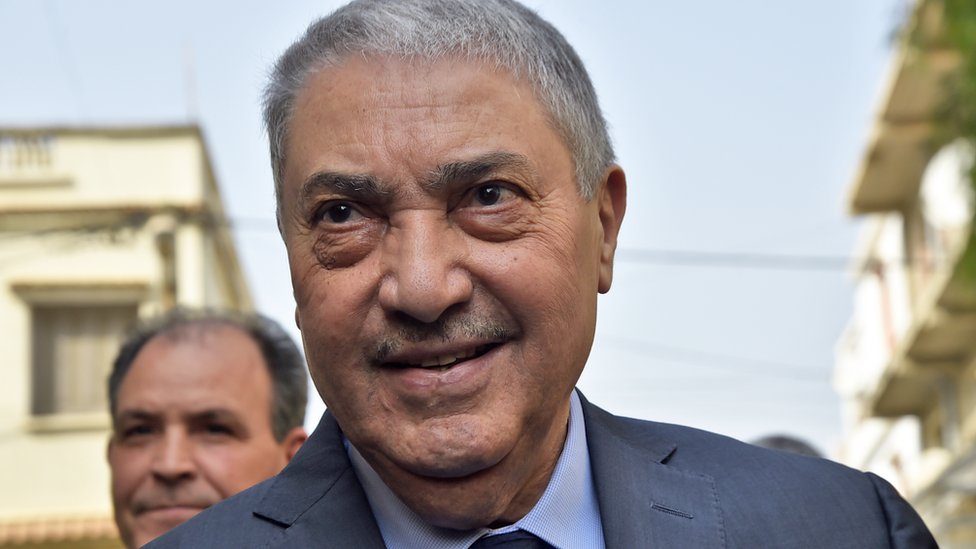 ترشح علي بن فليس للرئاسة مرتين في مواجهة بوتفليقة