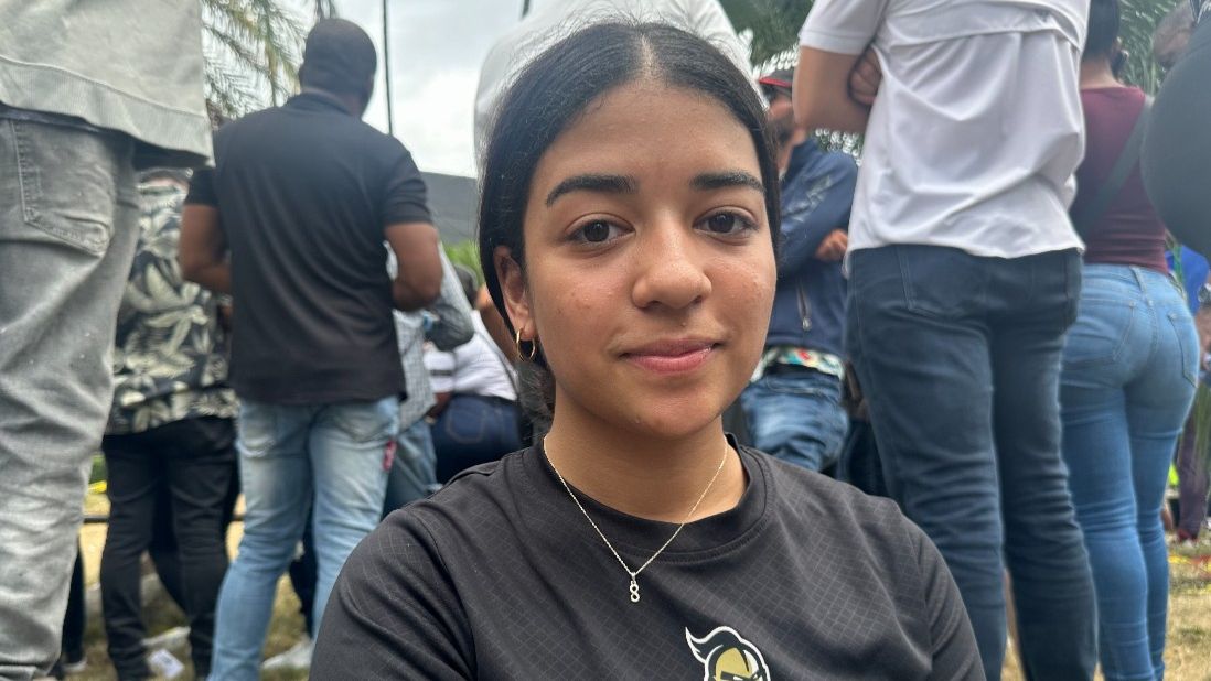 Girl, 17, whose dad is lost in nightclub rubble spends birthday at scene