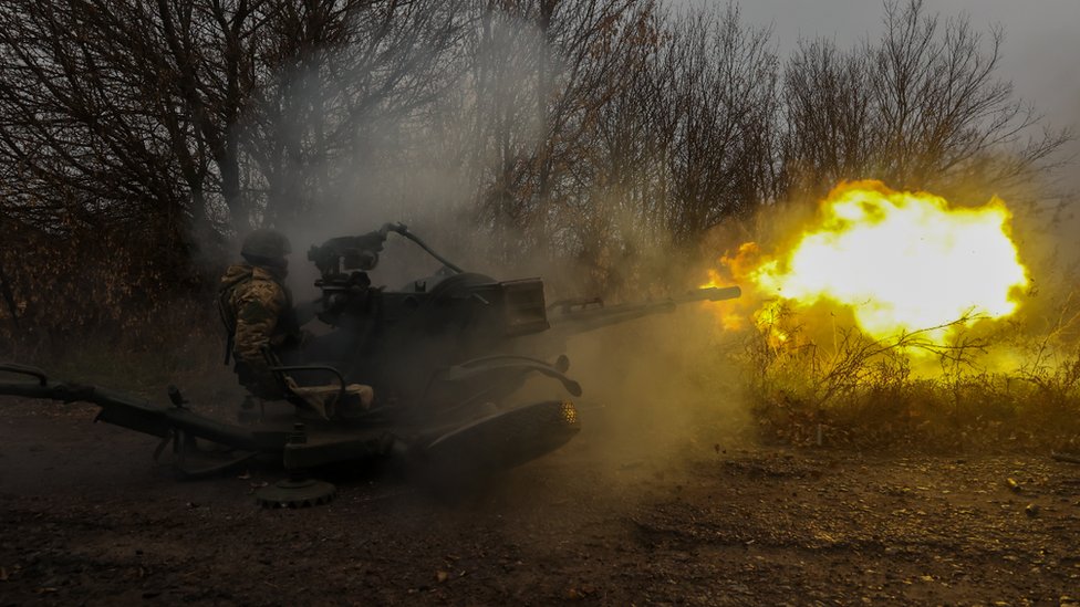 أثار ما تقول أوكرانيا إنه هجوم صاروخي روسي