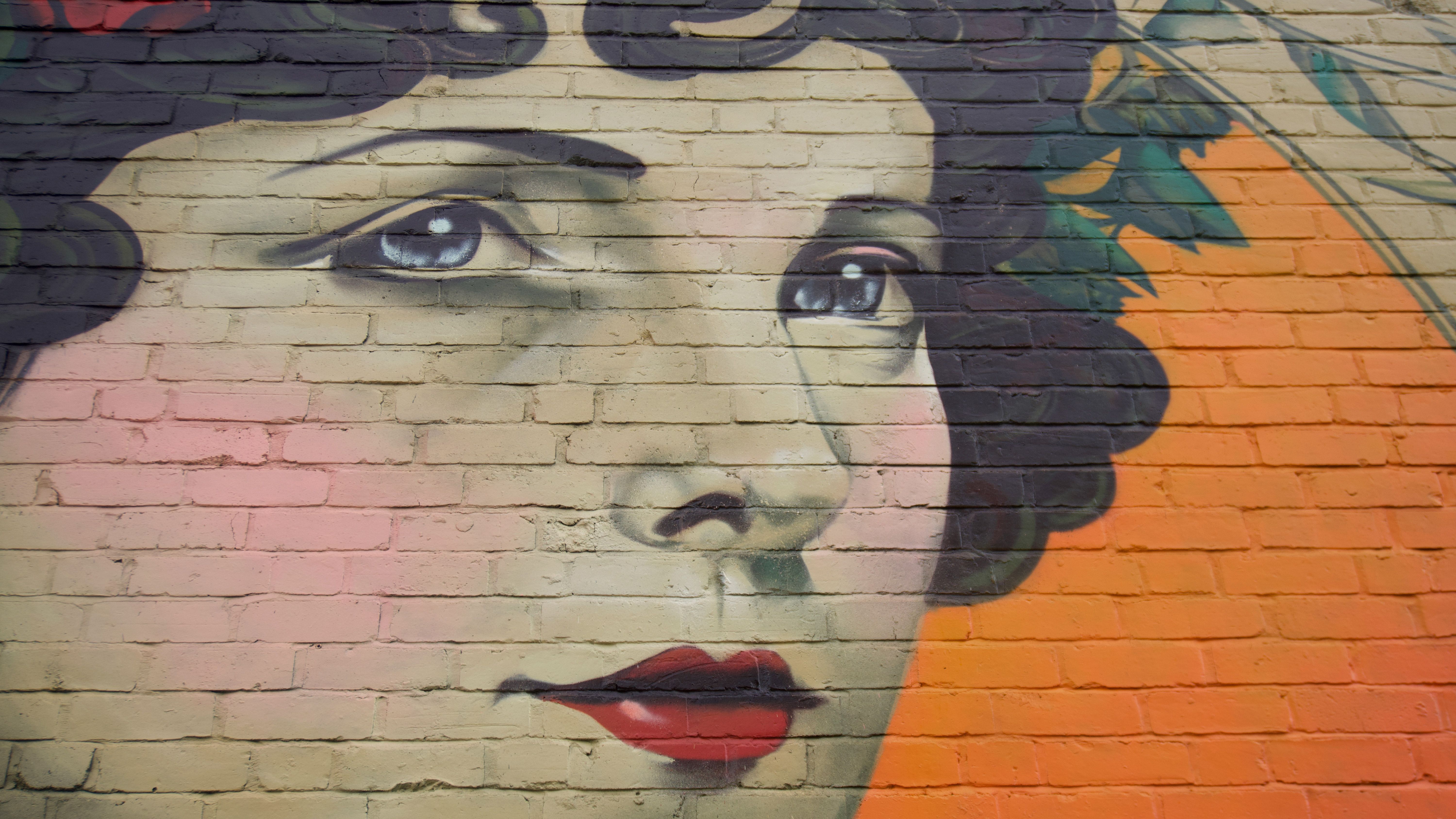 Leamington Spa mural highlights town's street art scene
