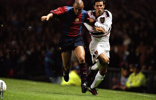 Luis Enrique and Ryan Giggs contest possession in a match in 1998