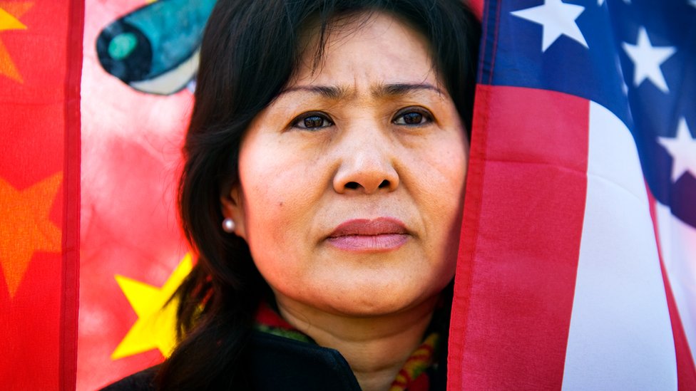 2012年2月14日耿和在美國首都華盛頓參加抗議中國政府的示威活動。