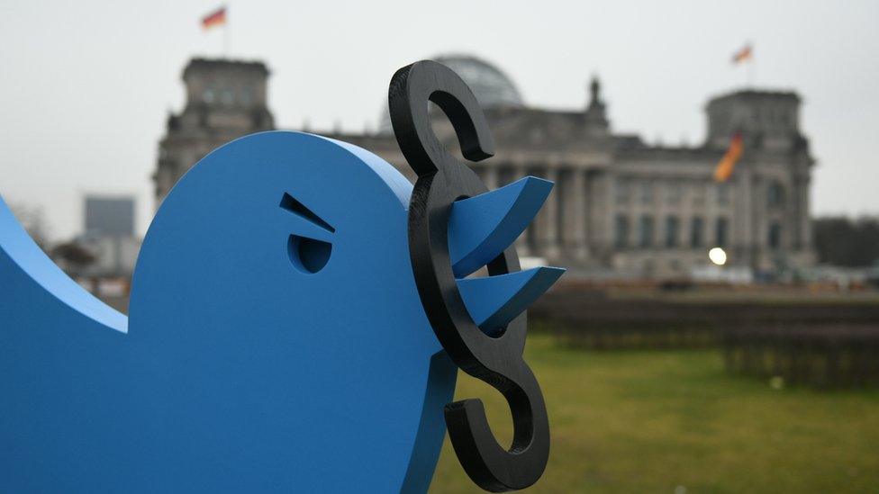 Twitter sued over antisemitic posts left online