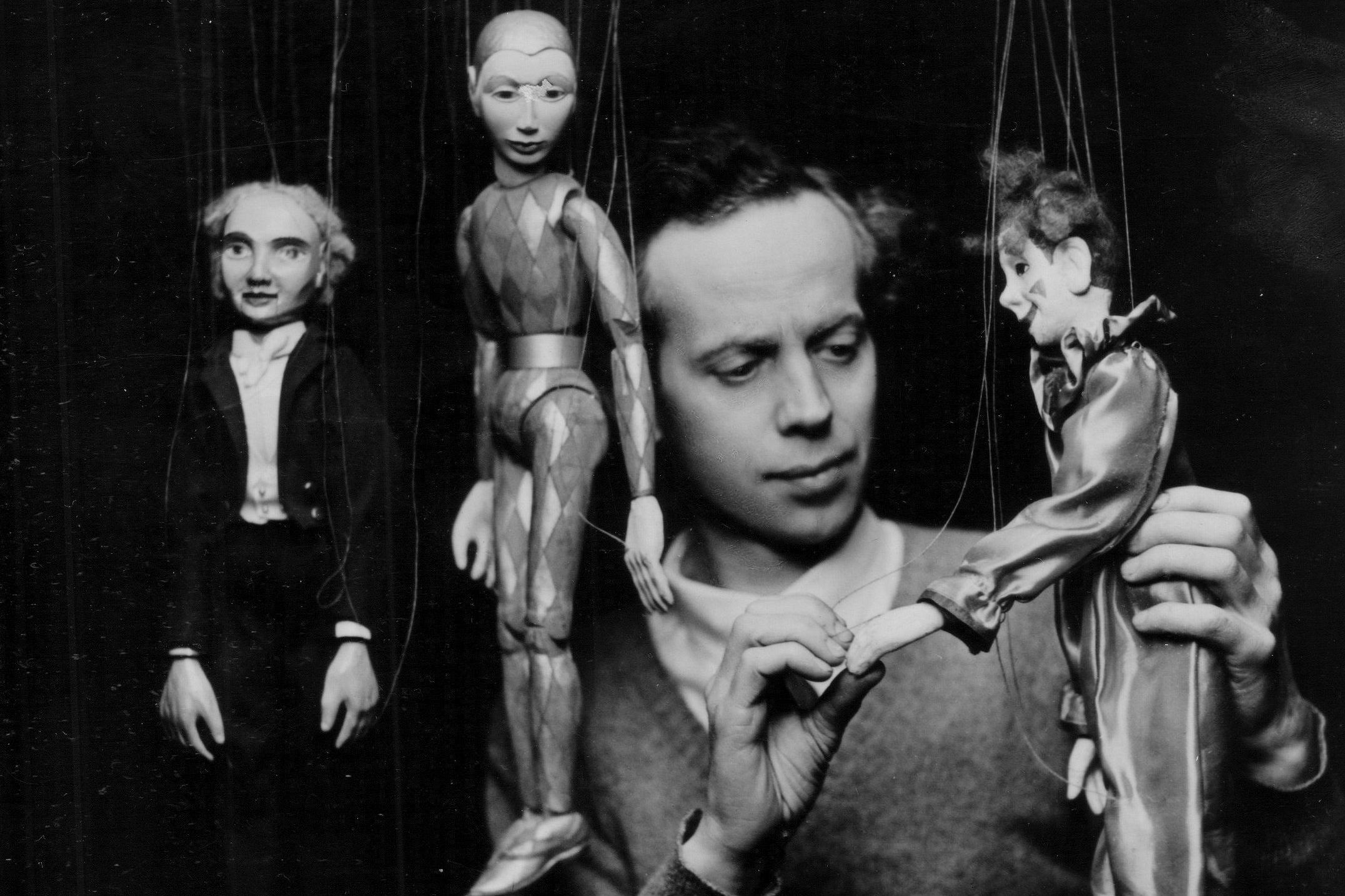 Wolverhampton museum hosts Waldo Lanchester's legendary puppets