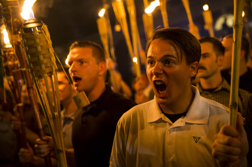 ABD'de Charlottesville'de beyaz ırkın üstünlüğüne inanan ırkçıların bir gösterisi