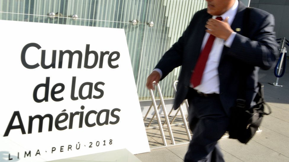 Cartel de la Cumbre de las Americas en Lima, Peru.