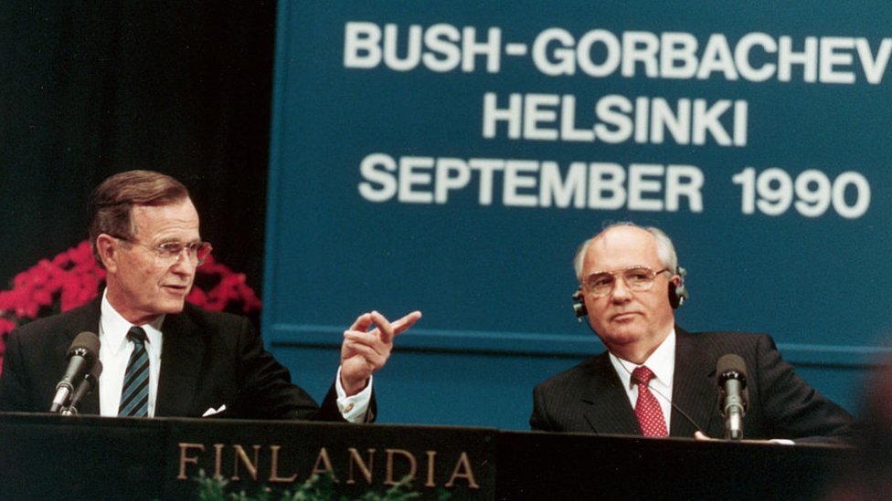 Bush e Gorbachev em 1990