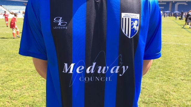 Row over Medway Council s Gillingham FC deal