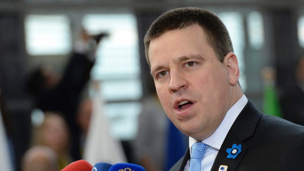 Antes de asumir el cargo, Juri Ratas dijo que su gobierno se inclinaría a Occidente. Juri Ratas