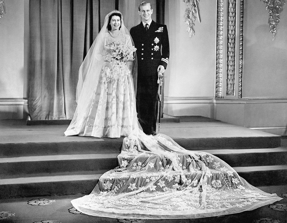 Pernikahan Putri Elizabeth dengan Philip Mountbatten.