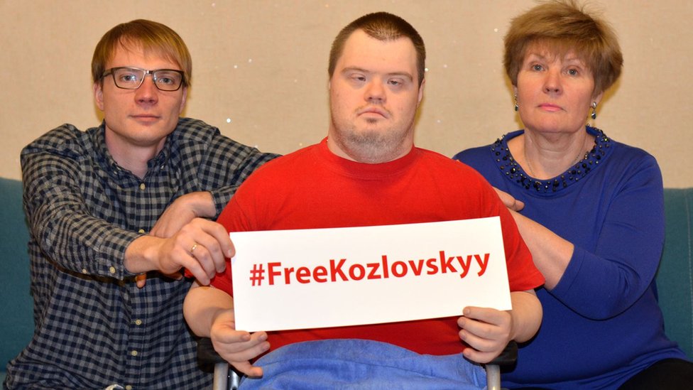 Щоб підтримати вченого, родина організувала флешмоб