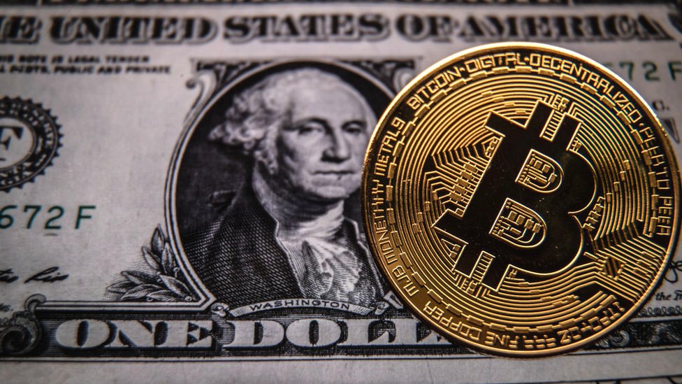 Bitcoin y dólar