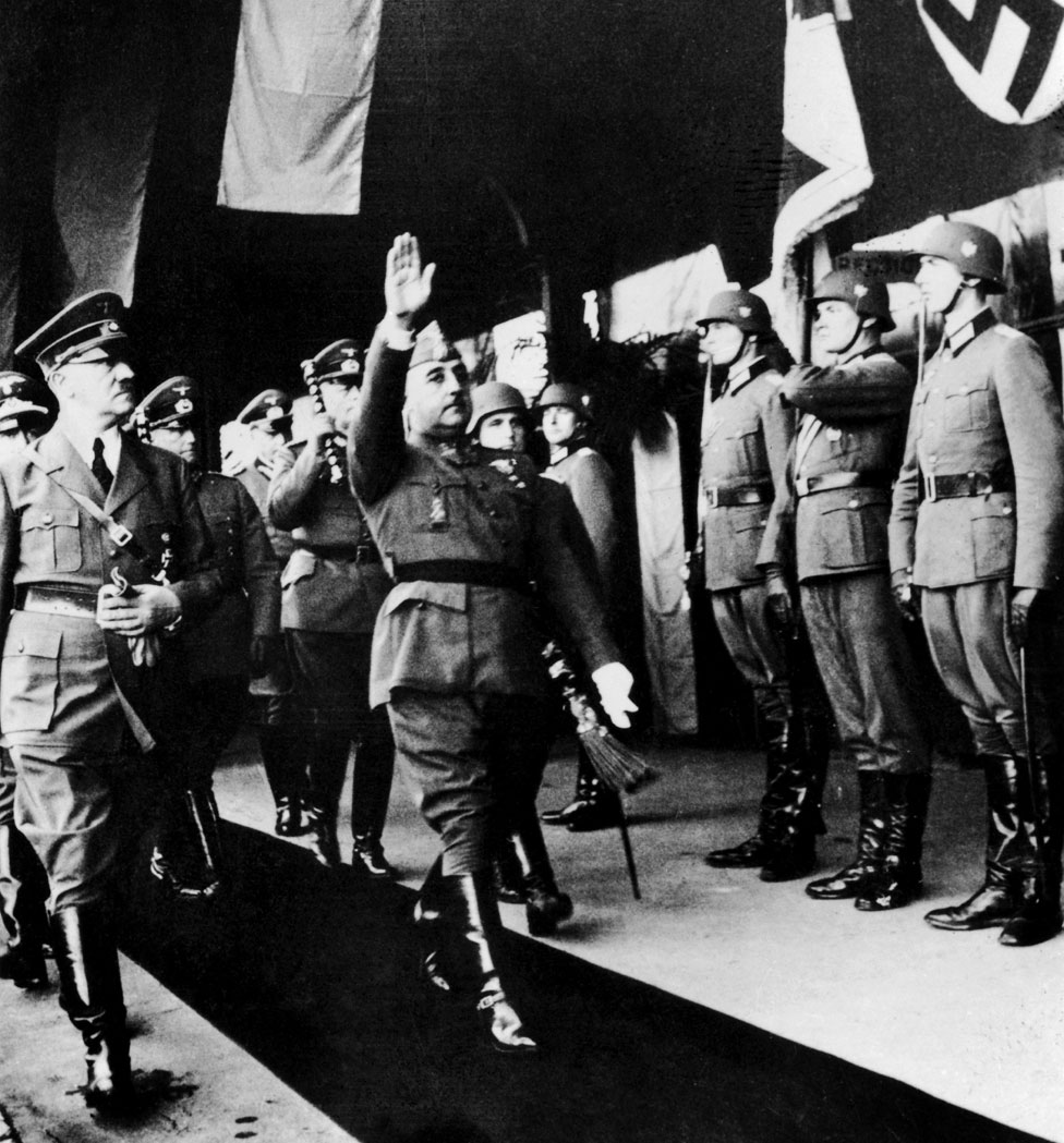 El encuentro de Hitler y Franco en Hendaya, Francia.