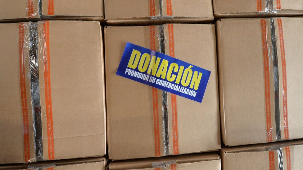 Cajas de ayuda humanitaria en Cúcuta, Colombia, para Venezuela.