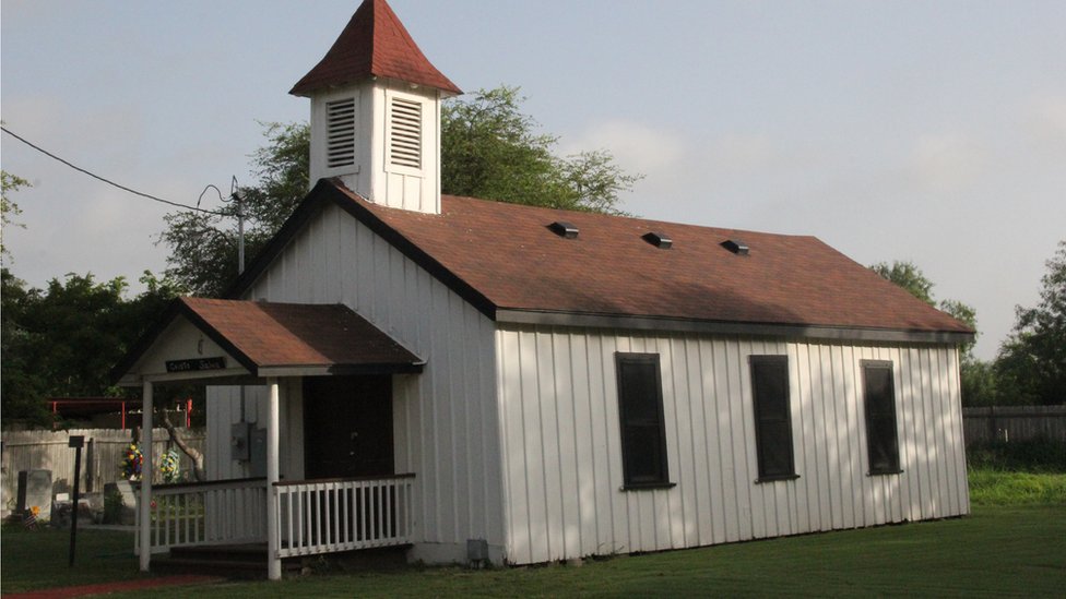 Iglesia en el rancho Jackson.