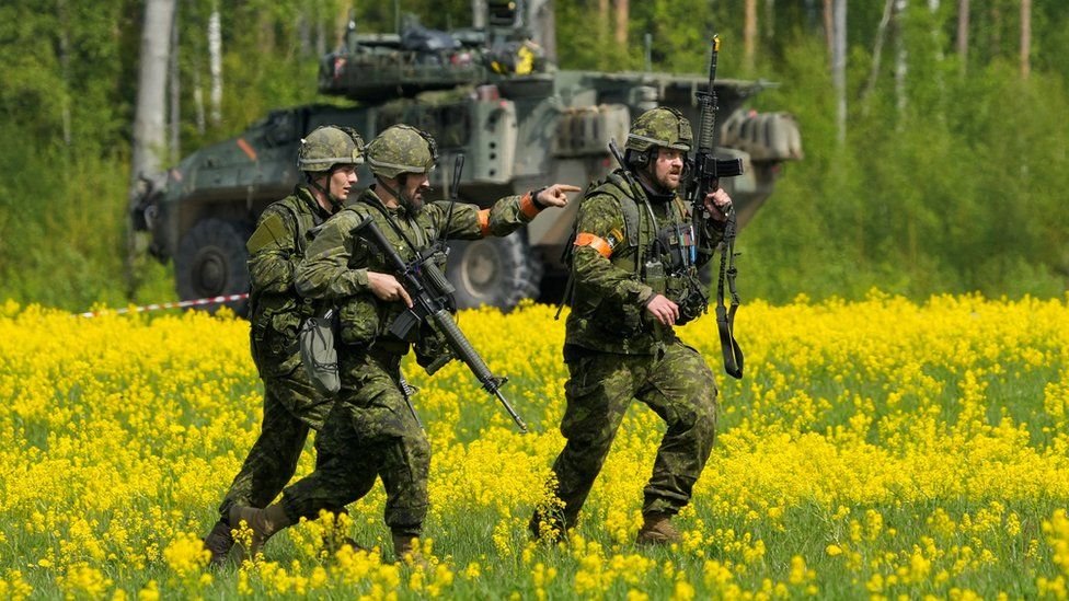 Letonya'da tatbikattaki Kanadalı NATO askerleri