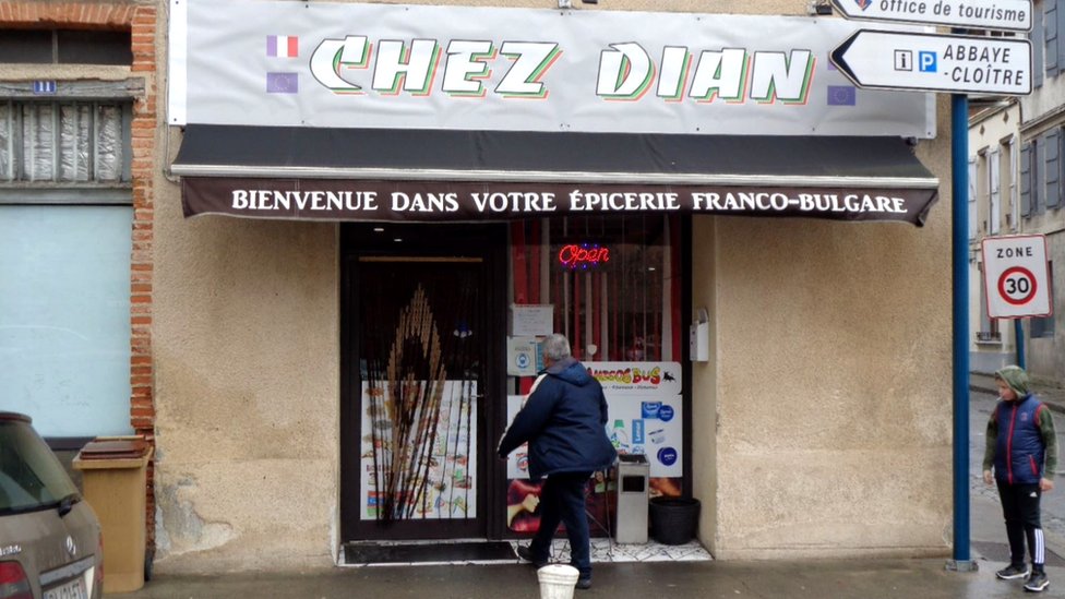 Buarska prodavnica Še Dian u gradiću Mosak na jugu Francuske