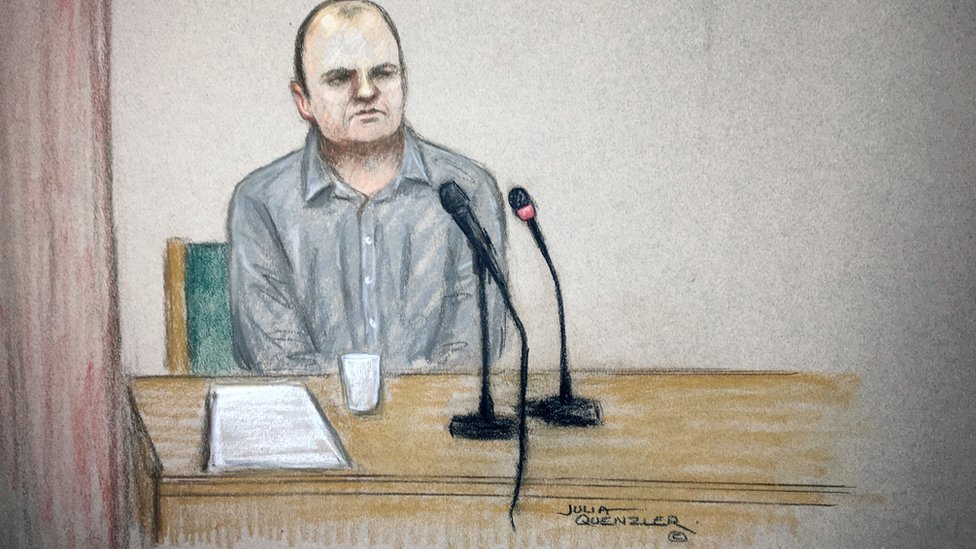 Судебный рисунок Пола Уортингтона, дающего показания