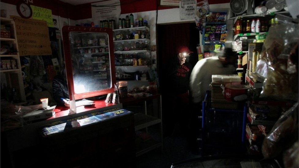 Una tienda sin electricidad en Monterrey