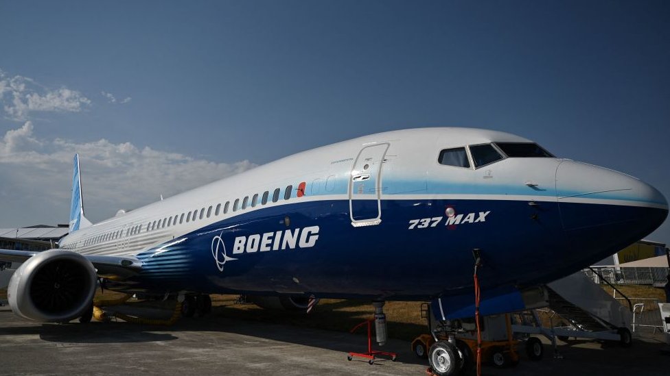 737 MAX: Boeing to pay $200m over charges it misled investors