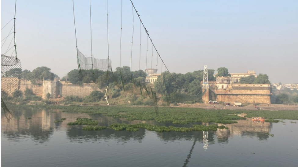 這座吊橋建於19世紀末英國統治印度的時期。