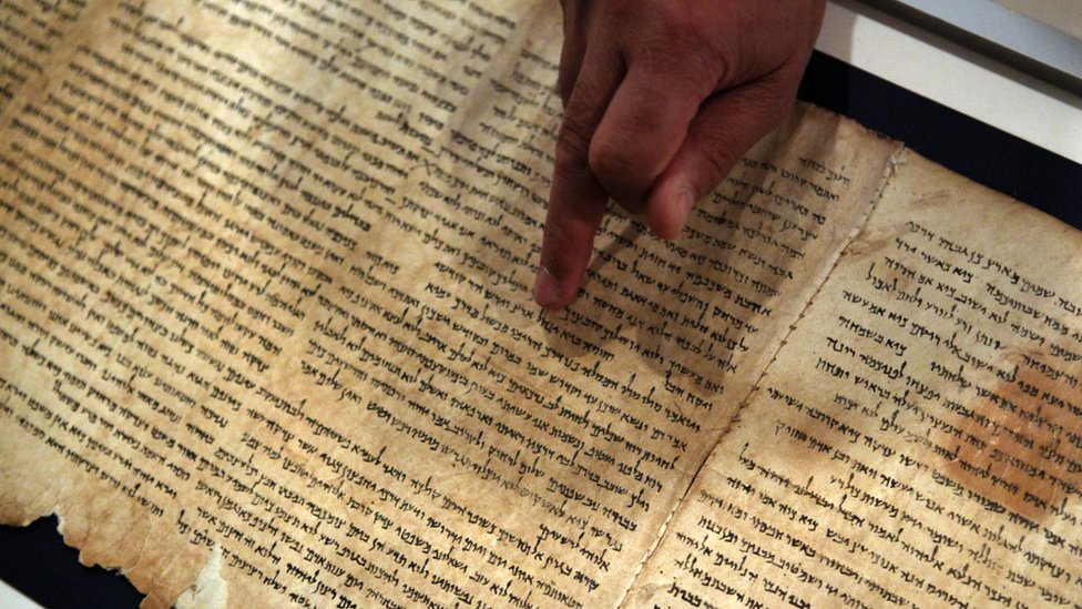 Hamilton era un experto en textos bíblicos antiguos. Textos bíblicos antiguos