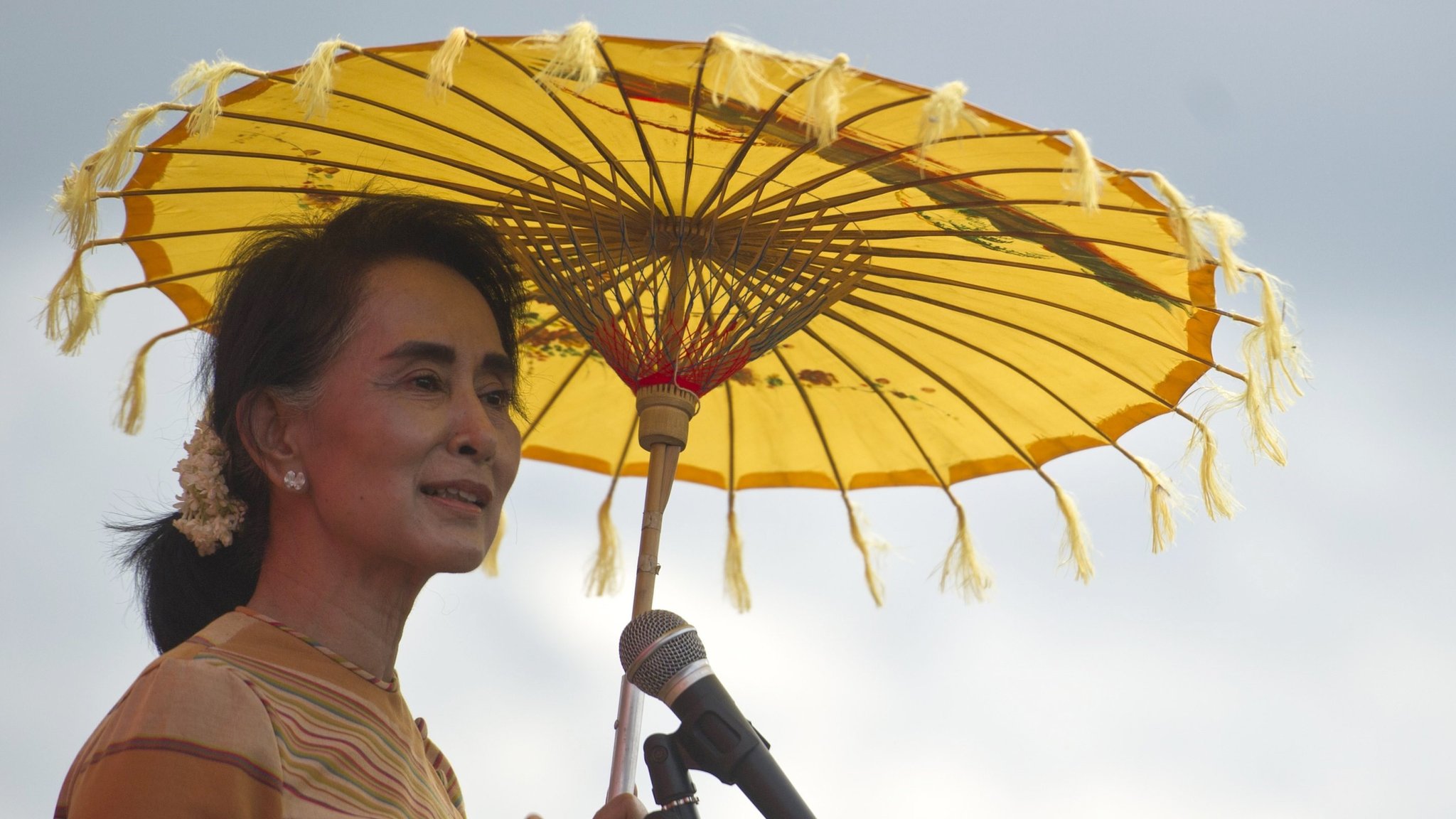 2048px x 1152px - Aung San Suu Kyi's party excludes Muslim candidates - BBC News